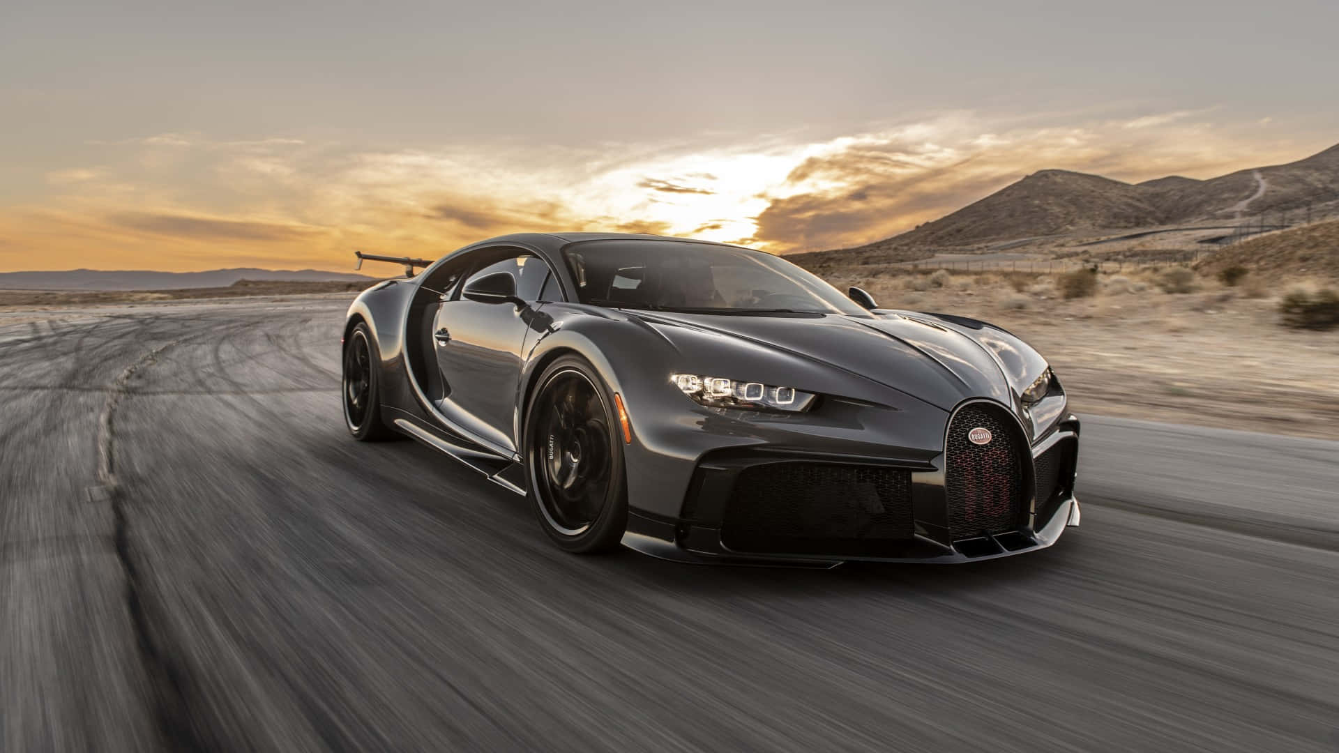 รถ Bugatti Chiron สีดำเงา ความละเอียด 1920 X 1080 วอลเปเปอร์