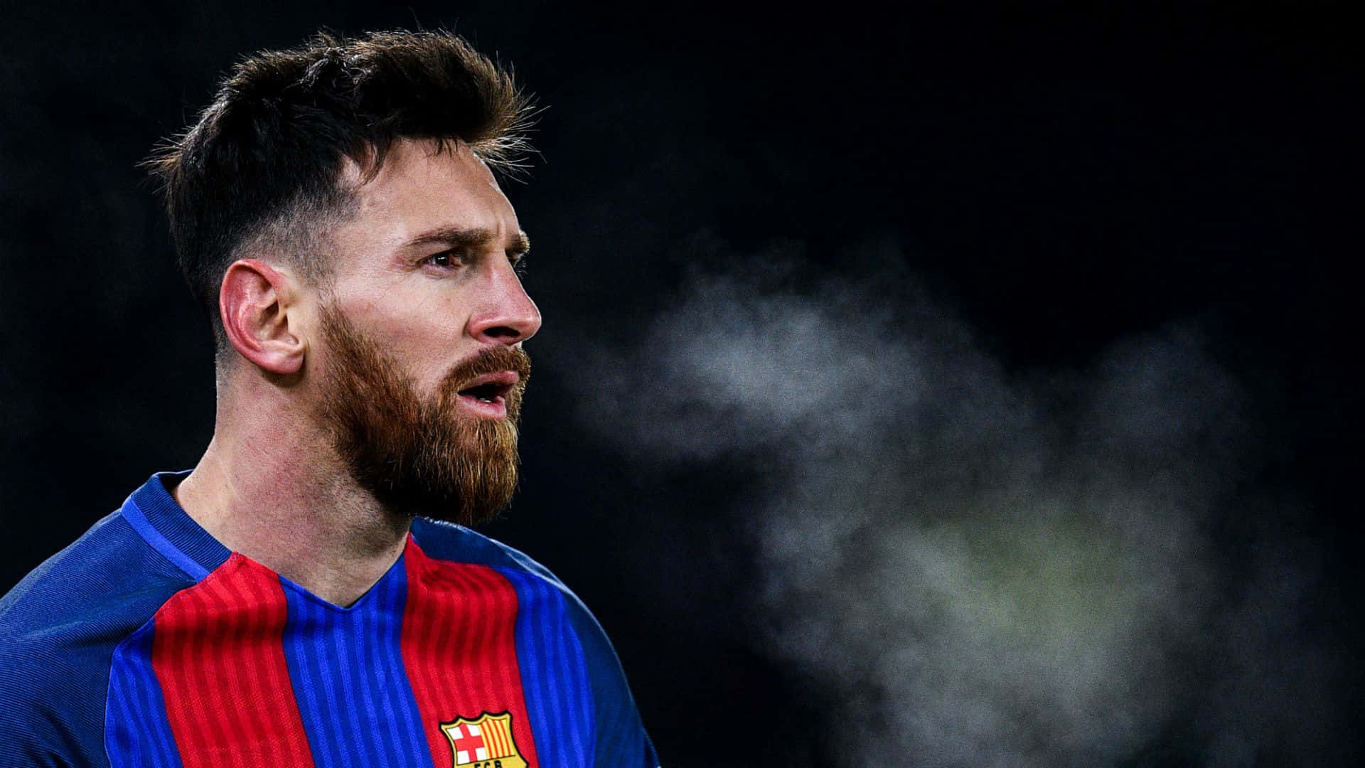 ลionel messi ยืนอยู่หน้าควัน วอลเปเปอร์