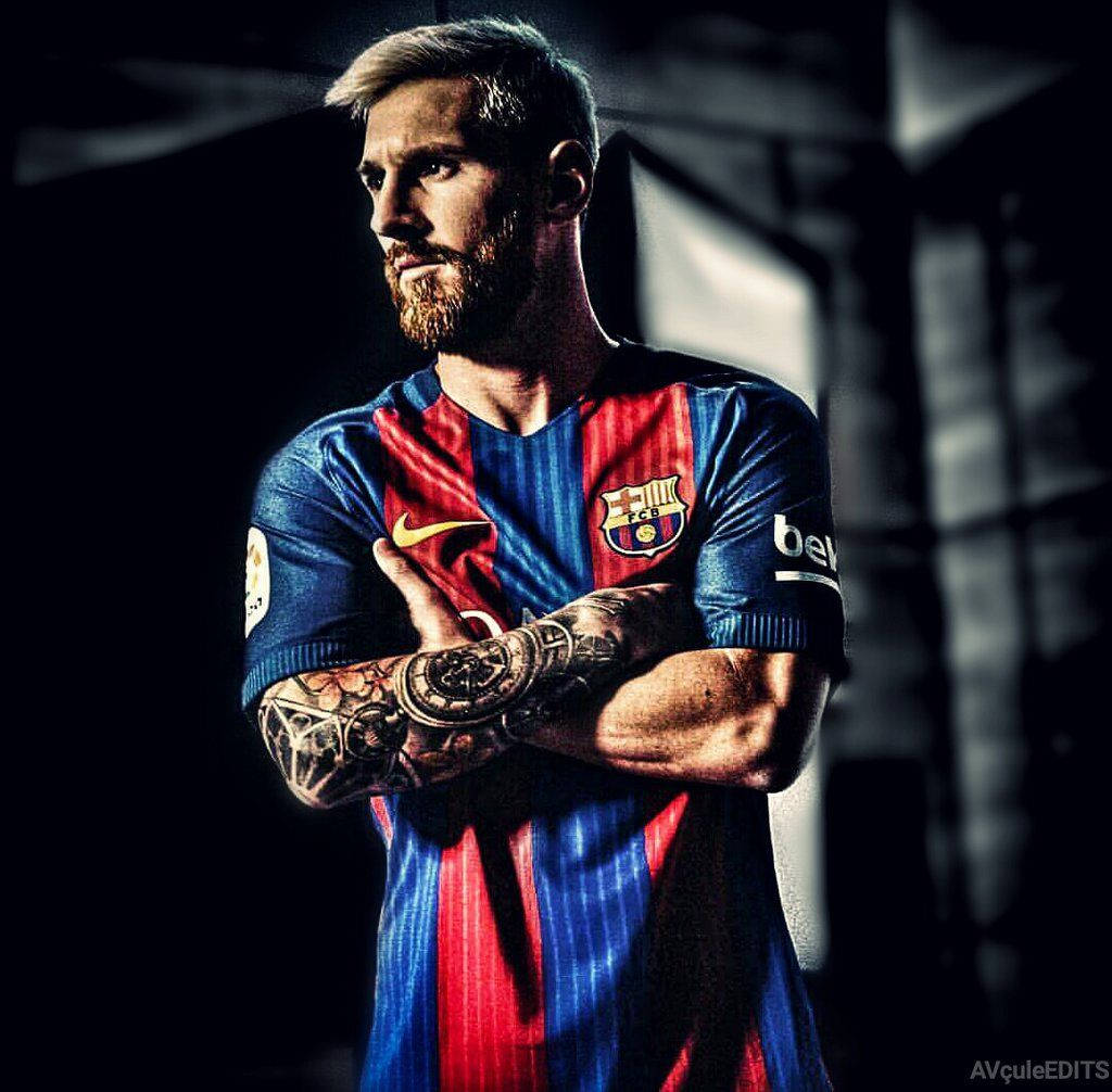 วอลเปเปอร์ลิโอเนล เมสซี่ กอดอกในเสื้อบาร์เซโลนา — เมสซี วอลเปเปอร์