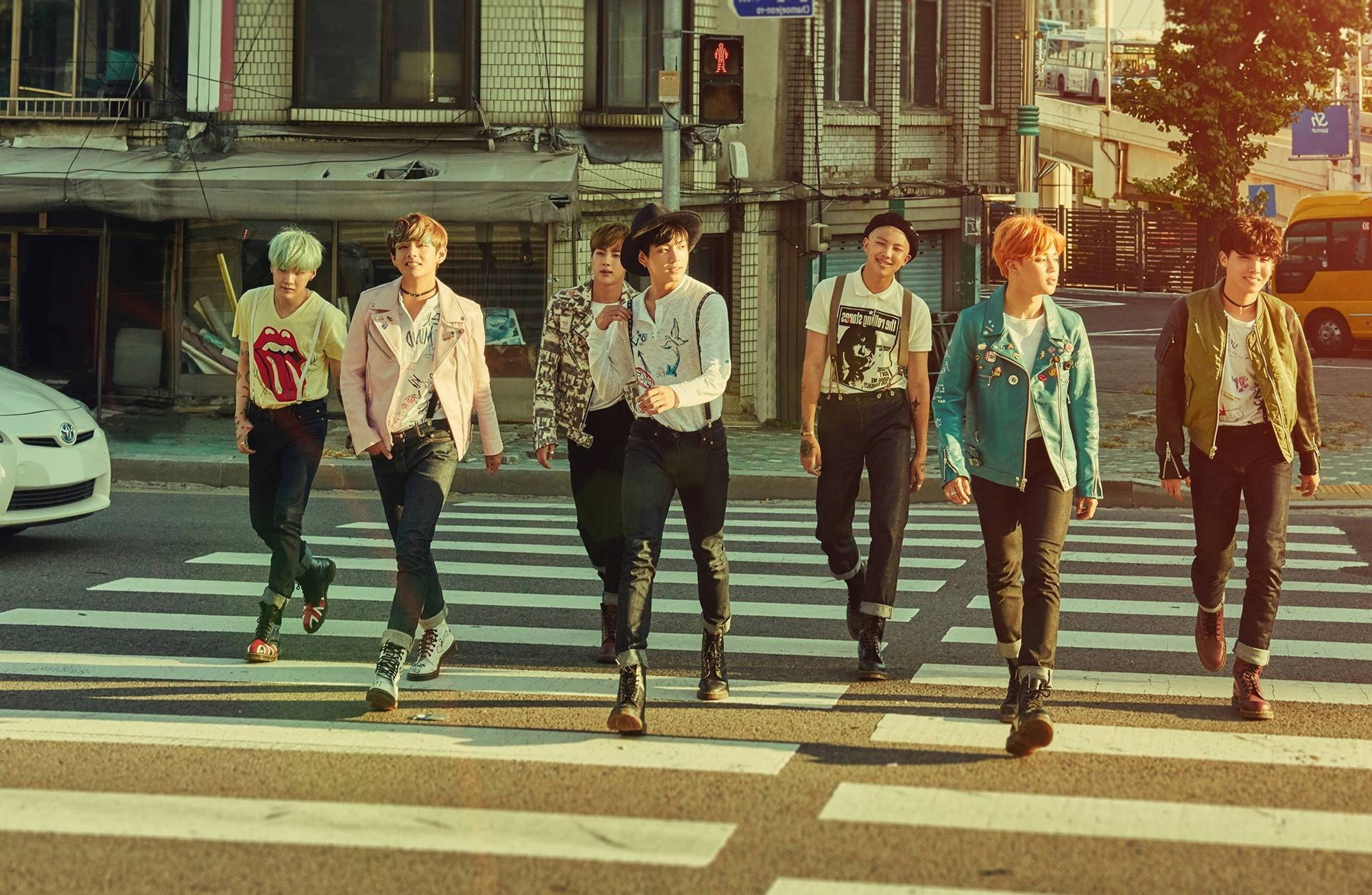 วอลเปเปอร์ BTS สุดสะดุดตาสำหรับแล็ปท็อป วอลเปเปอร์