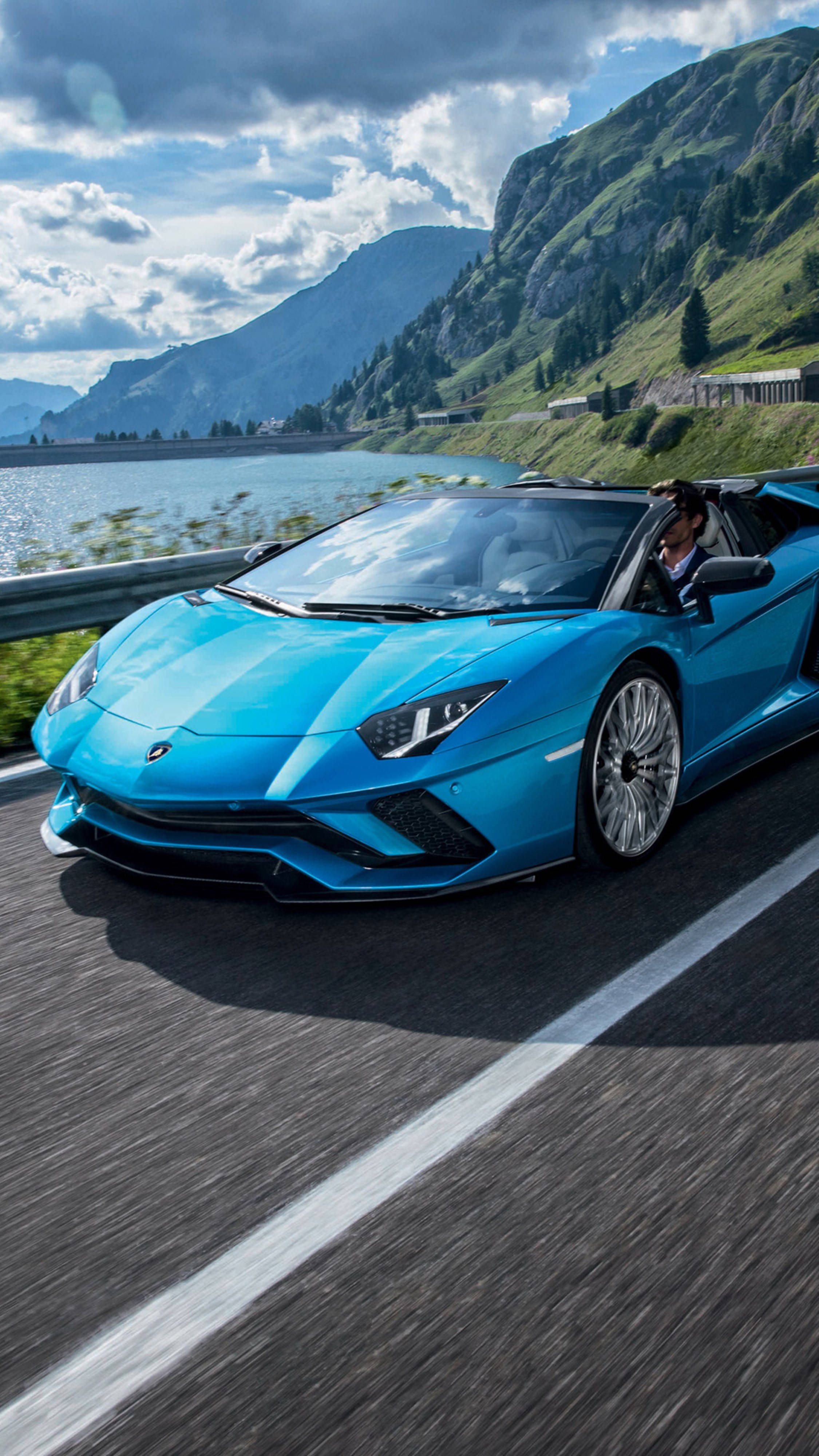 วิวสวย Lamborghini บน iPhone 4K วอลเปเปอร์