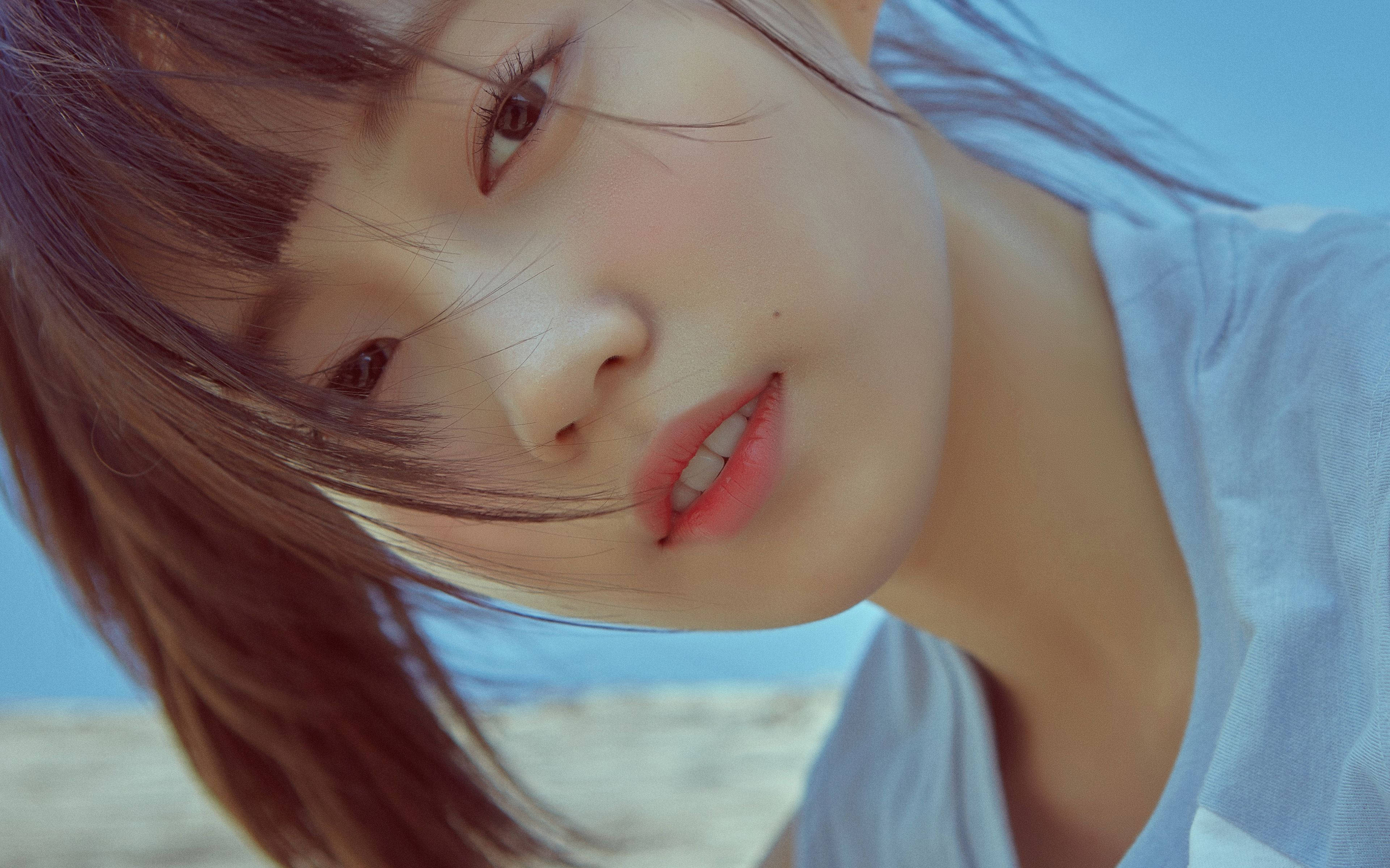 สาวญี่ปุ่นในโตเกียว ถ่ายภาพใกล้แบบเรียบง่าย วอลเปเปอร์