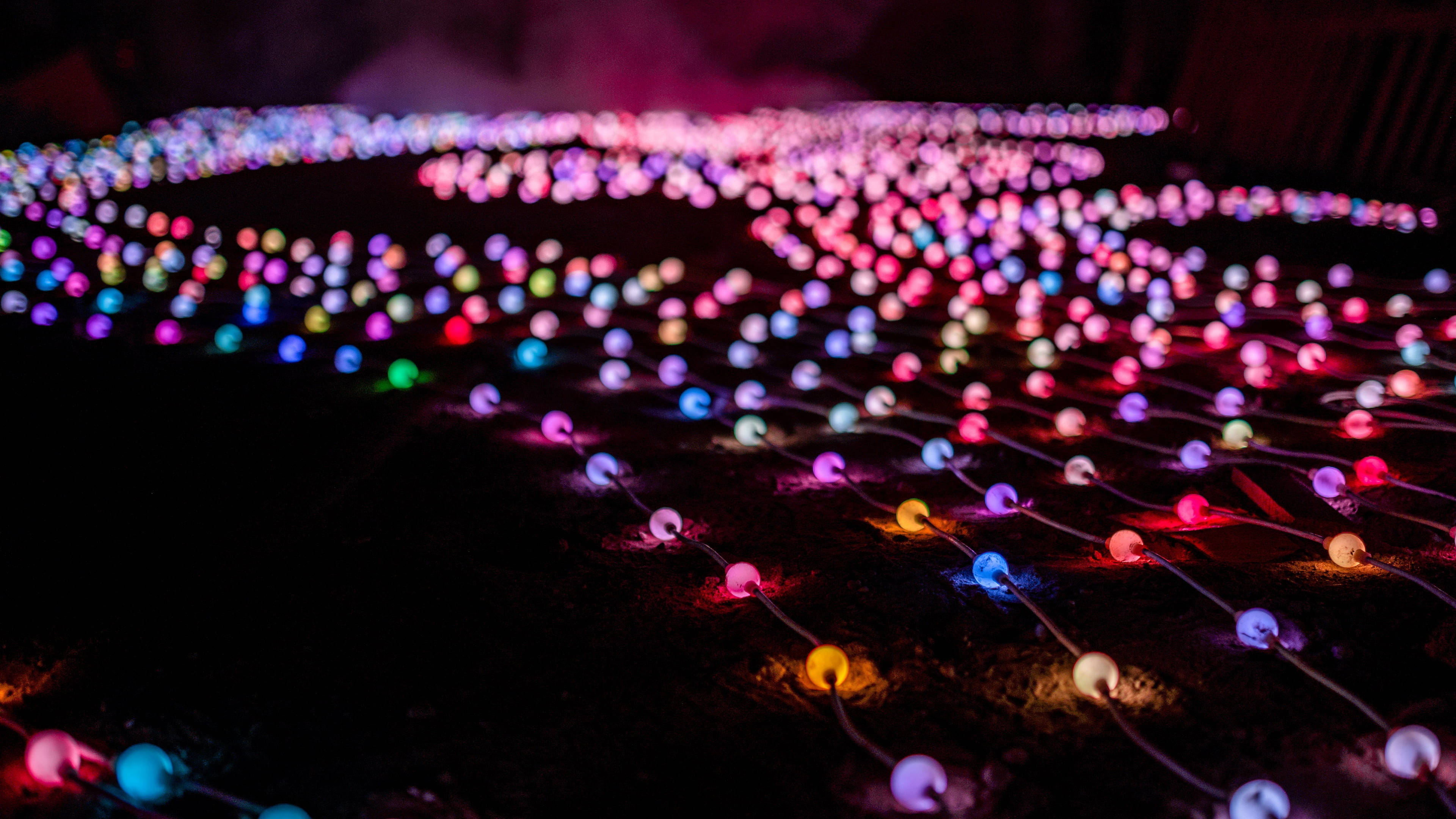 สีสันสดใสสเปกตรัมอันตระการตาในความละเอียด 4K UHD วอลเปเปอร์