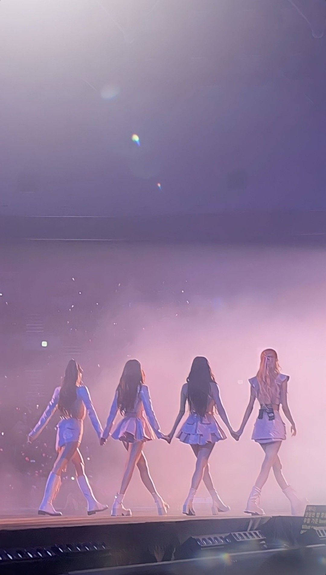 แบล็คพิ้งค์บนเวทีสวยงาม วอลเปเปอร์