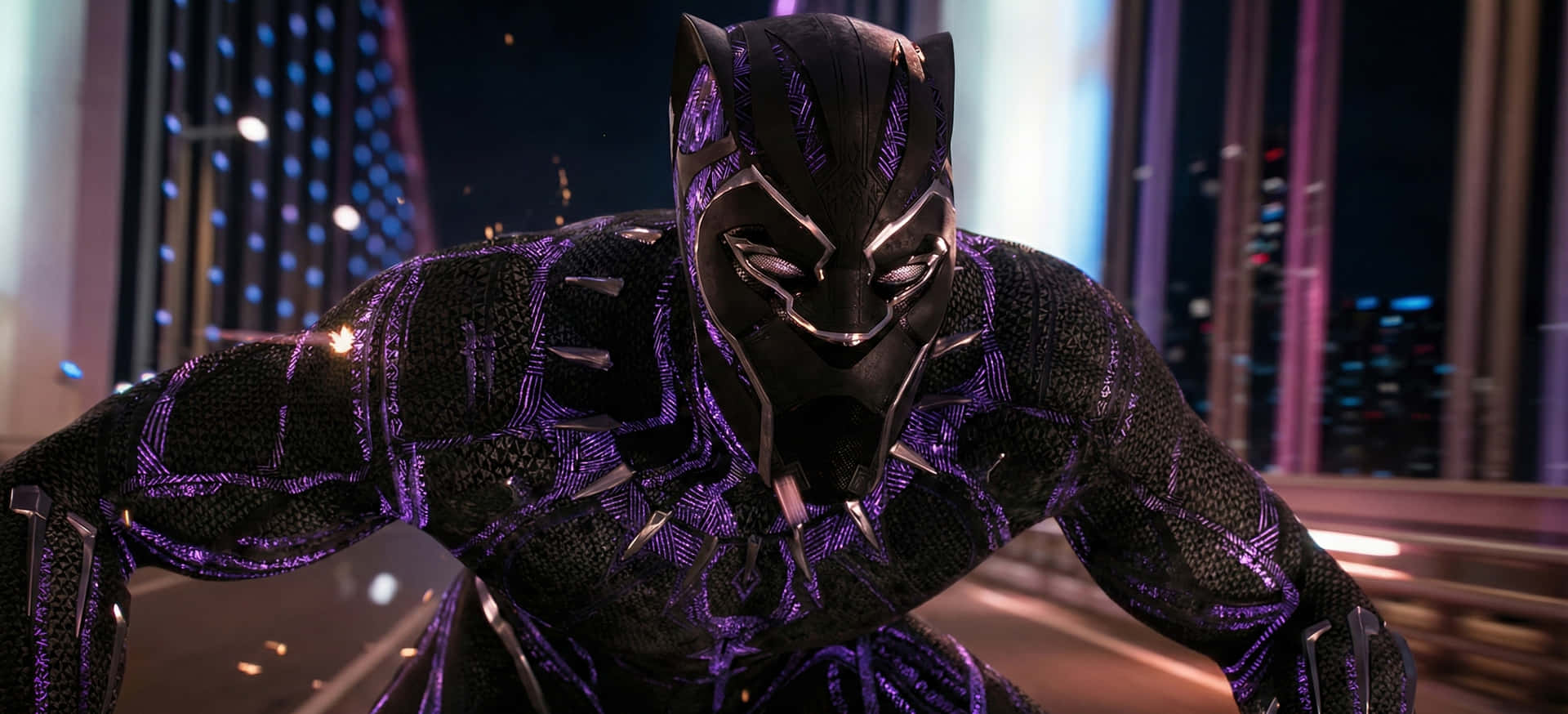 วอลเปเปอร์ 4K ชุดพลังไคน์เนติกของแบล็คแพนเธอร์, พื้นหลังเดสก์ท็อป Marvel's Black Panther Wakanda Forever, ภาพแอ็กชันเรืองแสงสีม่วงของแบล็คแพนเธอร์แบบภาพยนตร์, แบล็คแพนเธอร์ 4K Ultra HD สีเข้ม, ทีชาลลา, มาร์เวล, วาคานดา, 4K, HD, วอลเปเปอร์เดสก์ท็อป, แสงสีม่วง