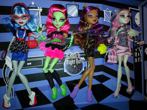 วอลเปเปอร์ Ghoul's Night Out แนวบ ratz — Bratz อีสเทติก วอลเปเปอร์