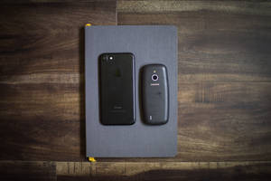 IPhone และ Nokia 3310