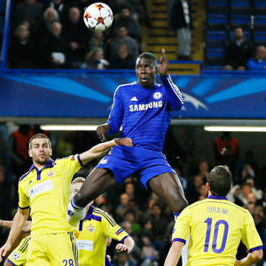 Kurt Zouma เกือบโหม่งบอล — 1:1 วอลเปเปอร์