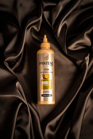 Pantene บนผ้าสีน้ำตาล iPad Pro — iPad Pro วอลเปเปอร์