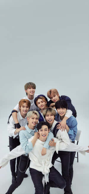 Stray Kids 2020 — iPhone 15 วอลเปเปอร์