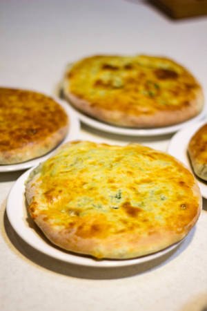 ขนมปัง Khachapuri แบบ Imeretian อบต่างๆ — Huawei MatePad วอลเปเปอร์