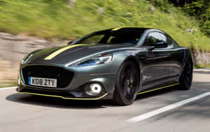 คำบรรยายภาพ: Aston Martin Rapide S – การผสานระหว่างพละกำลังและความหรูหรา — Steam Deck OLED วอลเปเปอร์