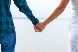 ภาพพื้นหลังความรัก คู่รัก มือ