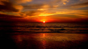 ชายหาดพระอาทิตย์ตกทะเลมืด — สวยงามชายหาด วอลเปเปอร์