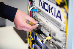 ช่างเทคนิค Nokia อัลตรา-ความเร็วสูงบรอดแบนด์