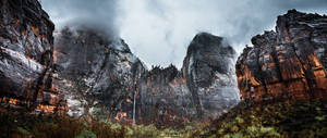 วอลเปเปอร์เทือกเขาสโมกกีมืด — 2560x1080 วอลเปเปอร์