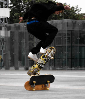 วอลเปเปอร์ท่า Ollie บนสเกตบอร์ด — Galaxy Z Fold วอลเปเปอร์