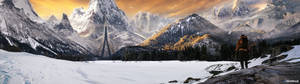 วอลเปเปอร์นักเดินเขามองภูเขาที่มีหิมะ — 5120x1440 วอลเปเปอร์