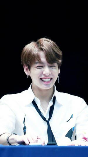 น่ารัก จองกุก BTS ยิ้มในงานแฟนมีต — น่ารัก bts วอลเปเปอร์