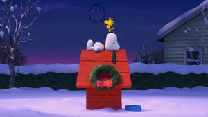 วอลเปเปอร์พวงมาลัยคริสต์มาสบนบ้านสุนัขสนูปปี้ — Snoopy คริสต์มาส วอลเปเปอร์