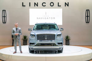 Lincoln Navigator สีน้ำเงินพรีเมียม
