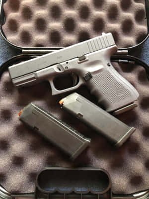 รูป Glock 19 — iPad Pro วอลเปเปอร์