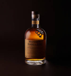 สก็อตวิสกี้ชั้นดี Monkey Shoulder — Honor Magic V วอลเปเปอร์