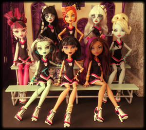 วอลเปเปอร์ชุดสาวแมวสไตล์ Bratz — Bratz อีสเทติก วอลเปเปอร์