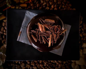 วอลเปเปรเค้กช็อกโกแลตเมล็ดกาแฟ — 5:4 วอลเปเปอร์