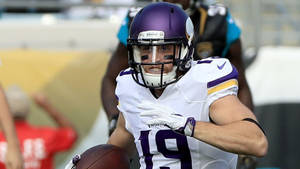 อดัม ธีเลน ในแมตช์ NFL